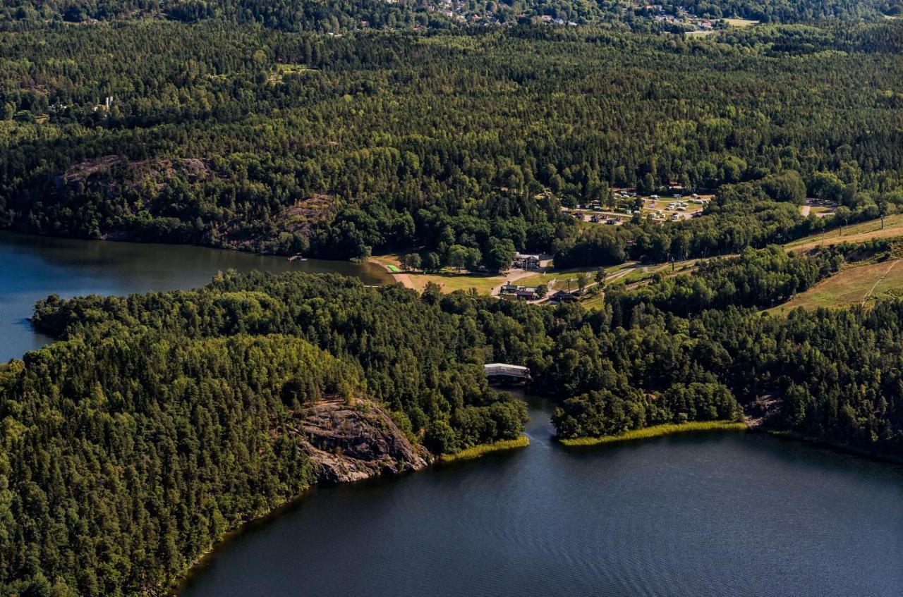 Stockholm Swecamp Flottsbro Hotel Huddinge Exterior foto